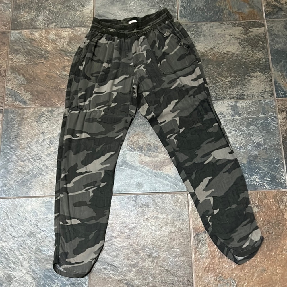 SO Joggers
